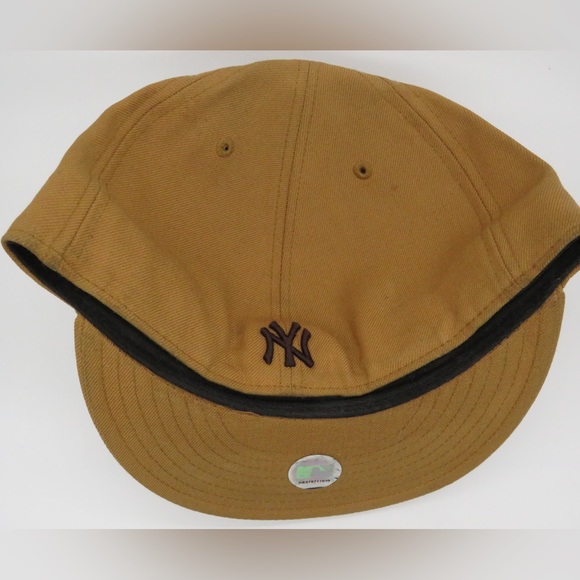NEW ERA 59Fifty: Authentic New York Yankee Fitted Hat | 7 1/2 | Light Brown - Picture 2 of 3